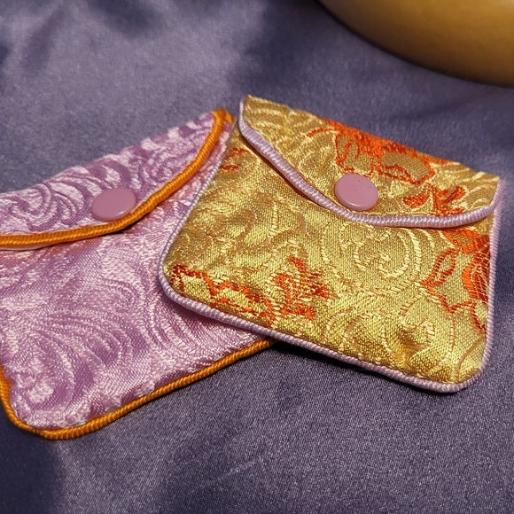 16" 14K Gold Chain Necklace with 14K Gold Abacus Pendant - Picture 9 of 9